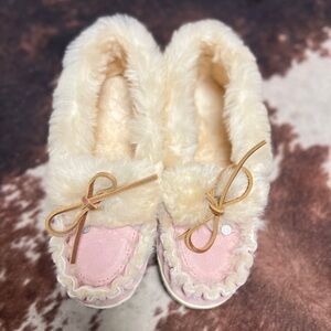 Minnetonka slippers